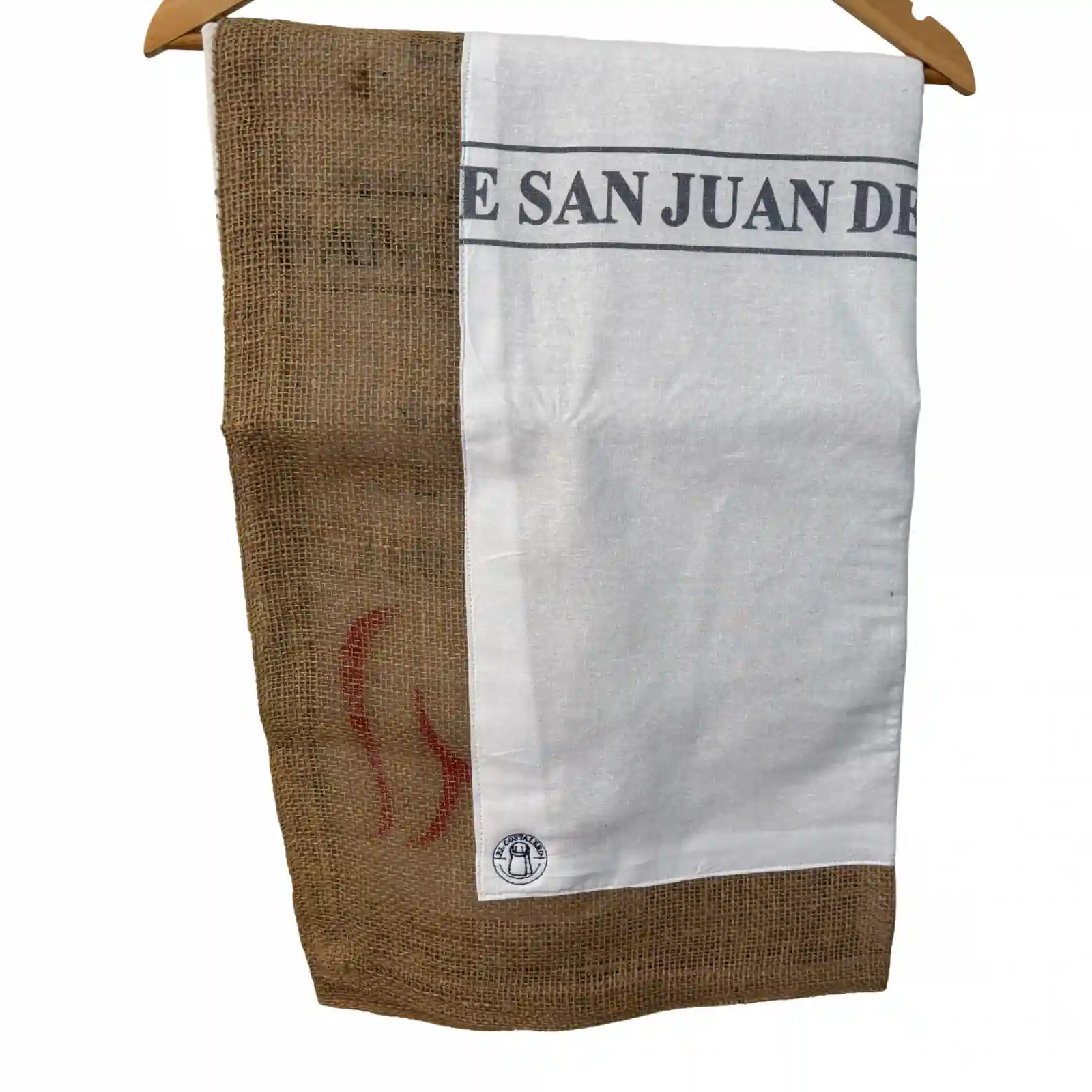 Costales elaborados artesanalmente, compuesto por una combinación de tela lisa o estampada y un saco de trama simple, como pueden ser de Brasil, Raw Coffee Mexico, descafeinado , honduras, etc.